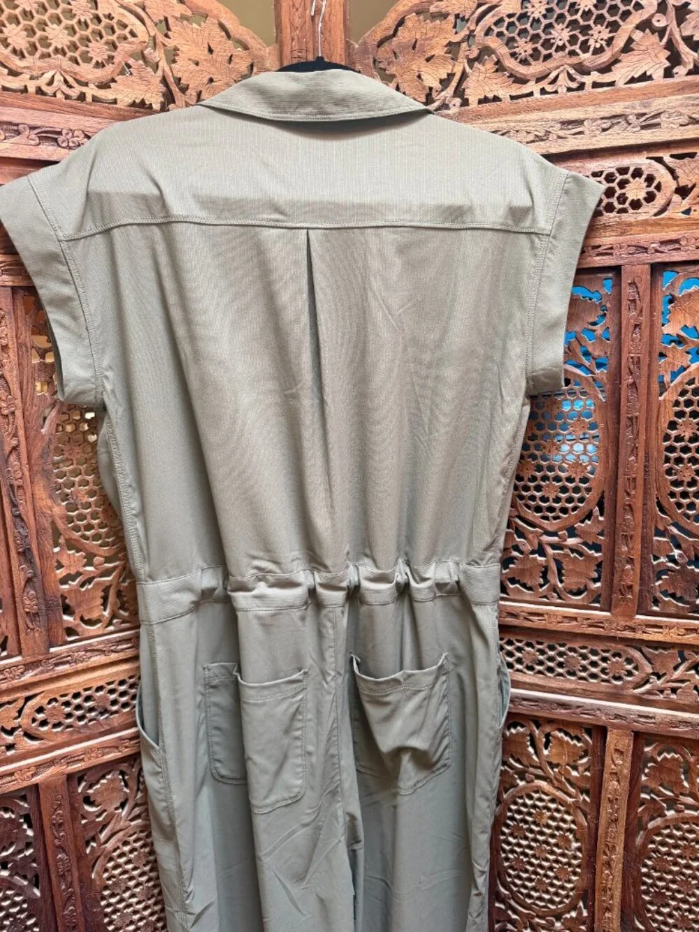 NWT Title Nine Evelyn Jumpsuit, size Medium Moss color - Picture 6 of 6